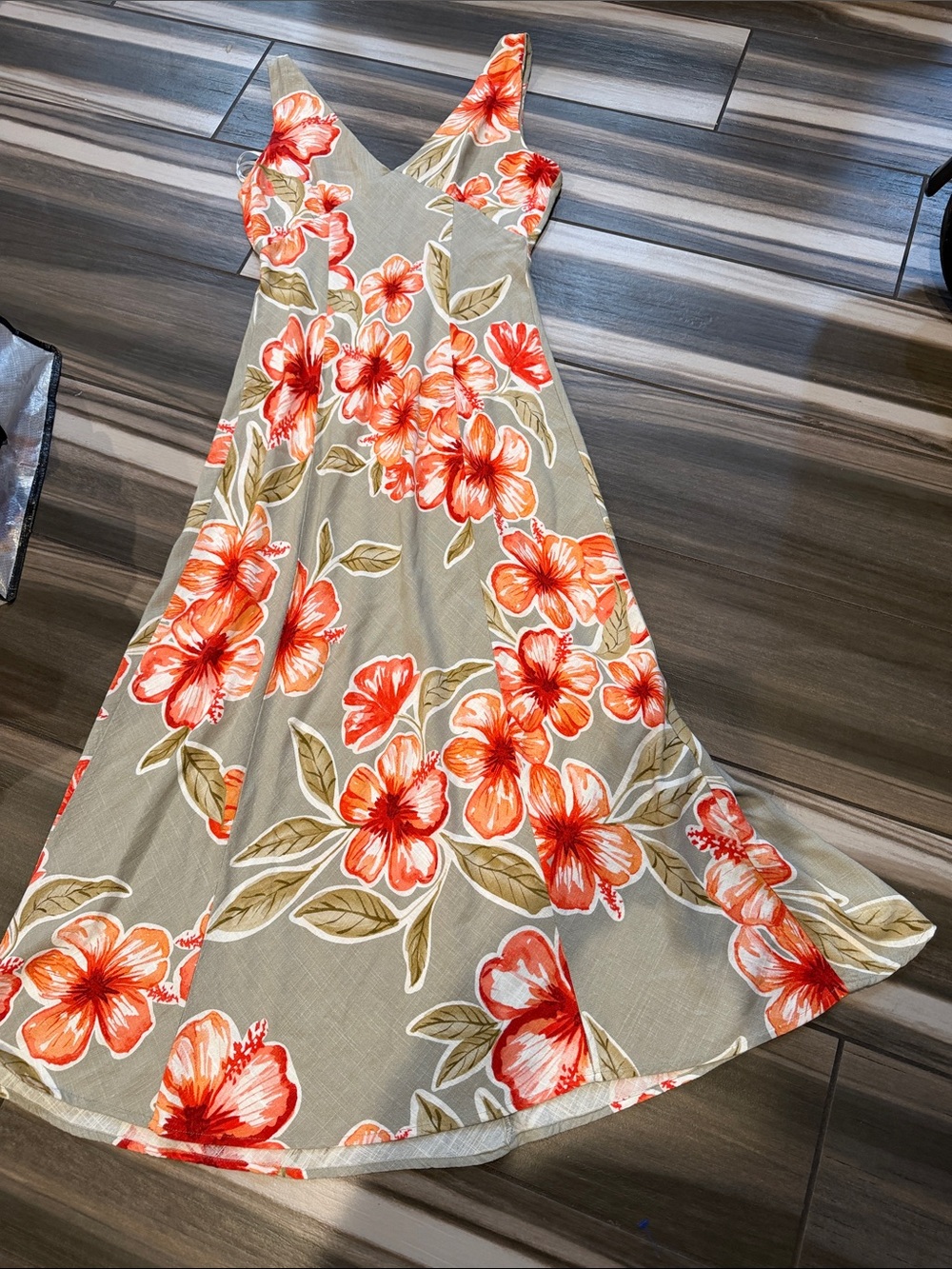 Peper heart Midi Dress with Orange Floral Print on Green